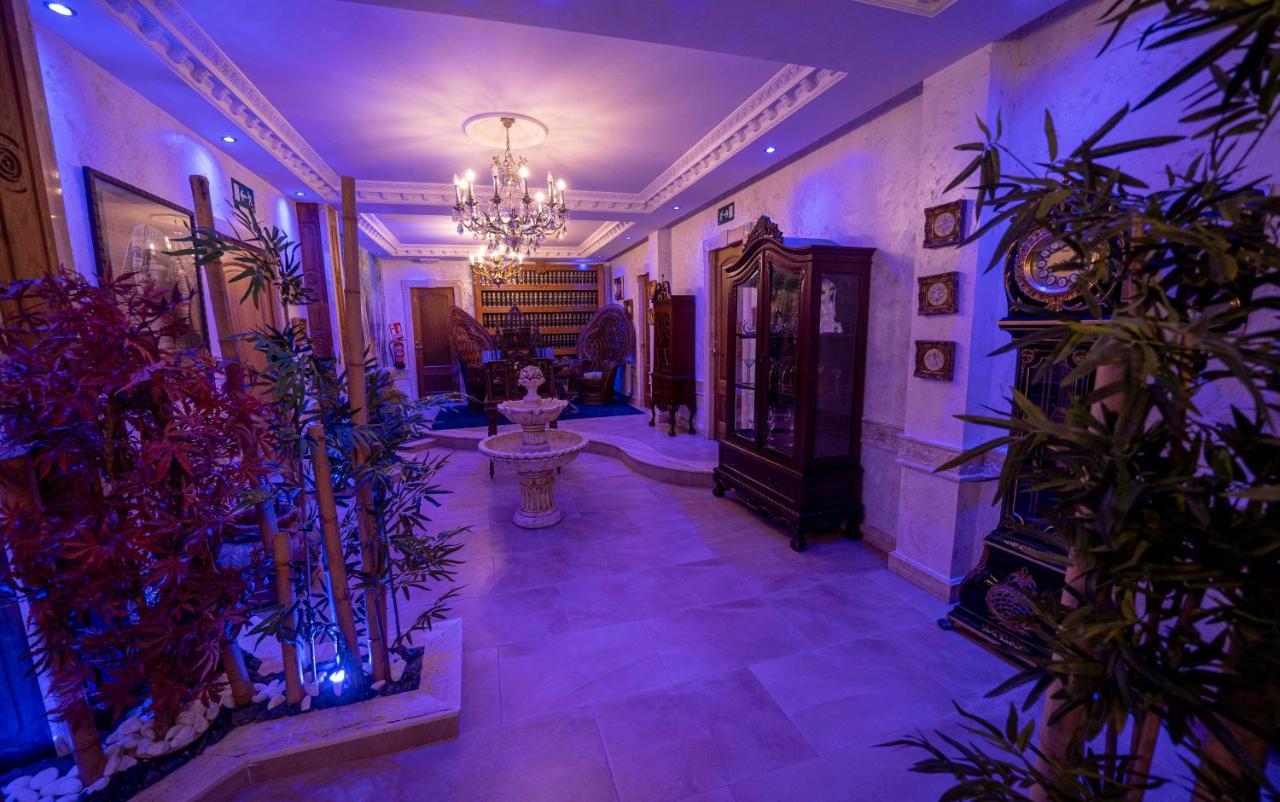 Revilla De Camargo Villa Paraiso Vip Hotel Tematico (Adults Only) מראה חיצוני תמונה